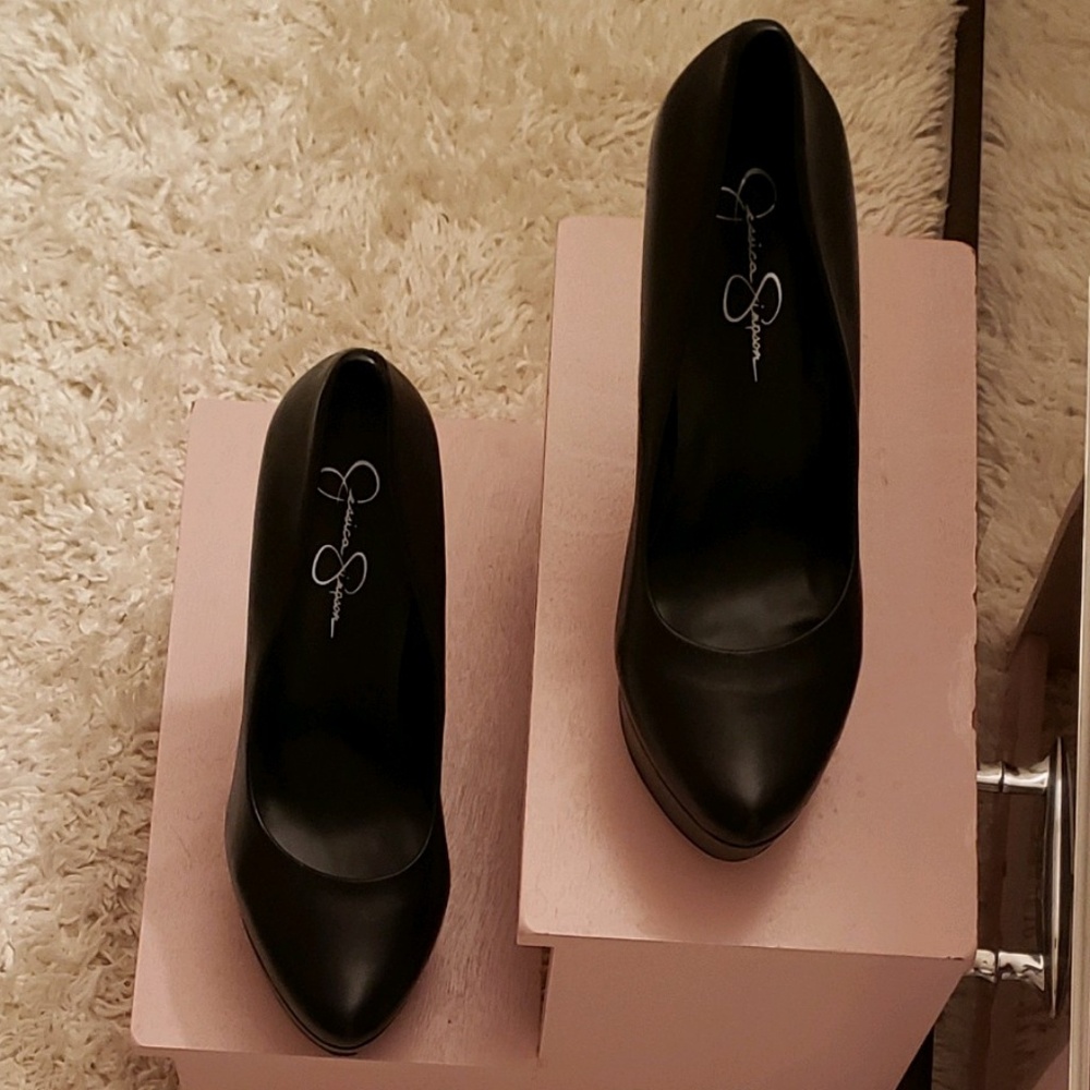 Jessica Simpson heels